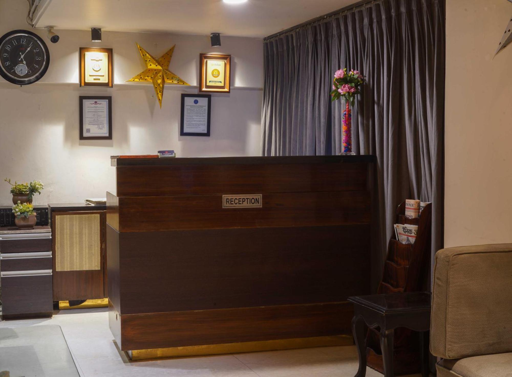 Woodapple Residency New Delhi Exterior photo